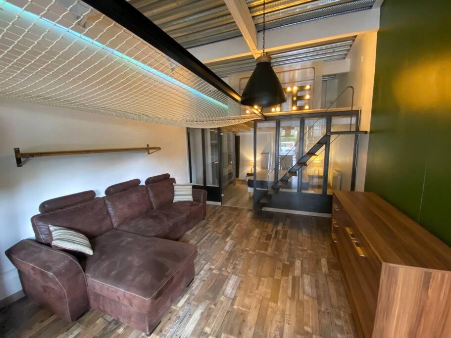 Apartment Du Silo Loft Atypique , Spa&piscine Couverte